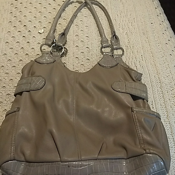Handbag - Picture 2 of 3